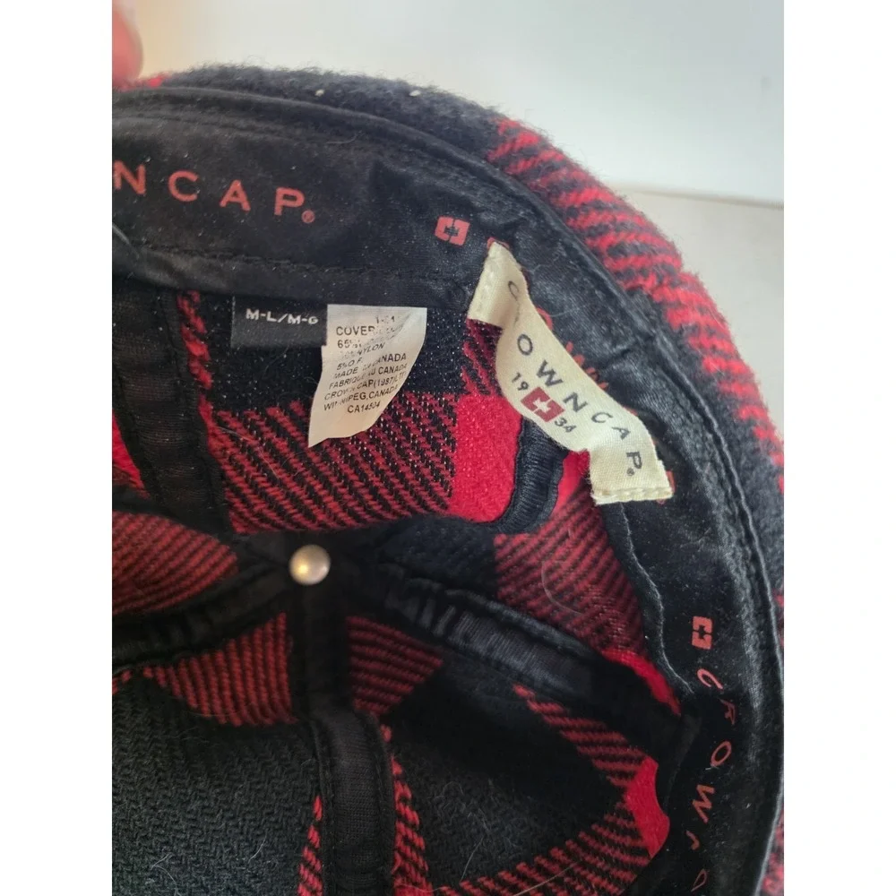 Crowncap Hat Red Black Buffalo Plaid  M/L‎ Miki Hat